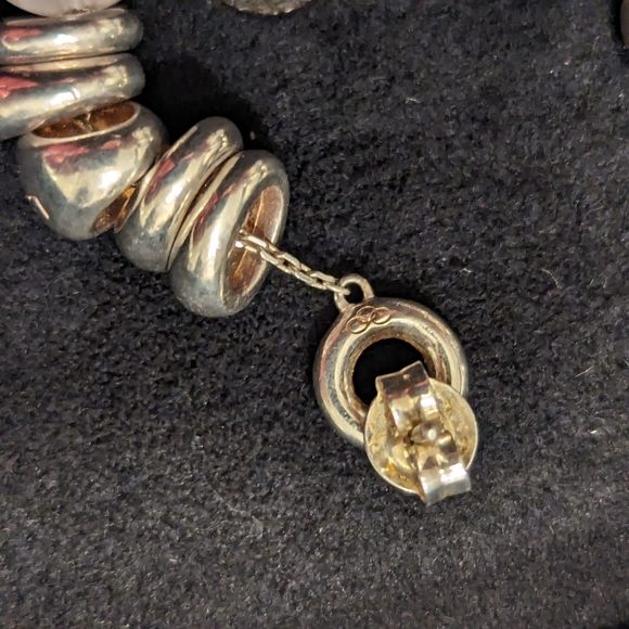 Links of London statement earrings - Picture 3 of 10